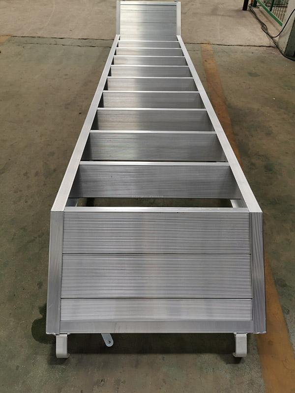 Aluminium
Stair Alumínio
Escada