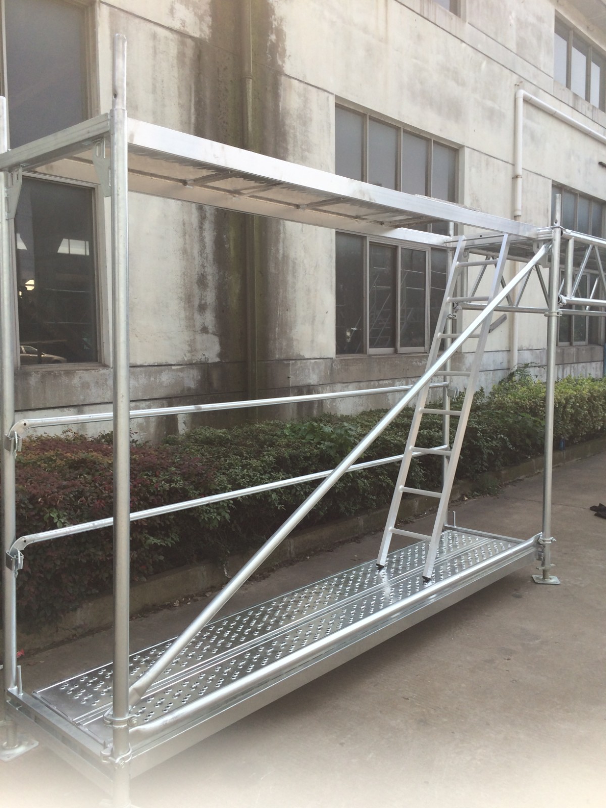 Sistema di impalcature rapido per una facile installazione
