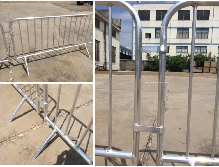 display of Aluminum Crowd Control Barrier For Sale