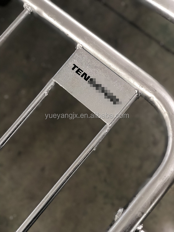 Plates welded at both top corners with prints which can be customized. Plates welded at both top corners with prints which can be customized.