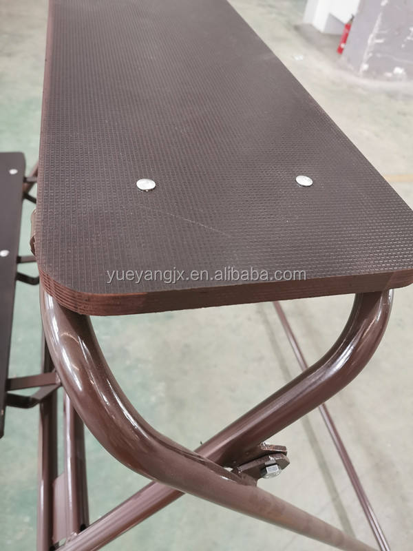Customized Thickness Of Plywood Up to 18mm For Heavy Loading And With Skid-proof Surface.